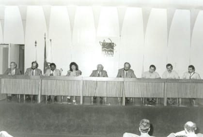 Presidente do Ibama, Maria Tereza de Jorge Pádua e do Sec. de Meio Ambiente Prof. José Goldemberg e a direção do Ibama na reunião Ext. do CONAMA, em 28 de Abril de 1992.
