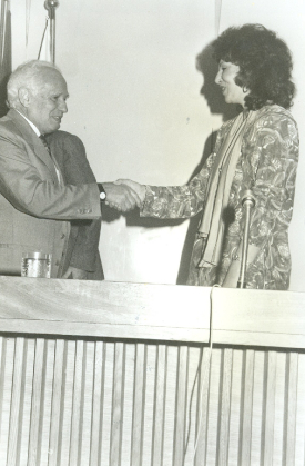 Presidente da Ibama, Maria Tereza de Jorge Pádua e do Sec. Meio Ambiente Prof. José Goldemberg na reunião Extraordinária do CONAMA, em 28 de abril de 1992. 
